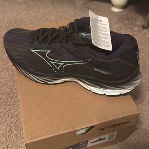 Mizuno Wave Rider 27